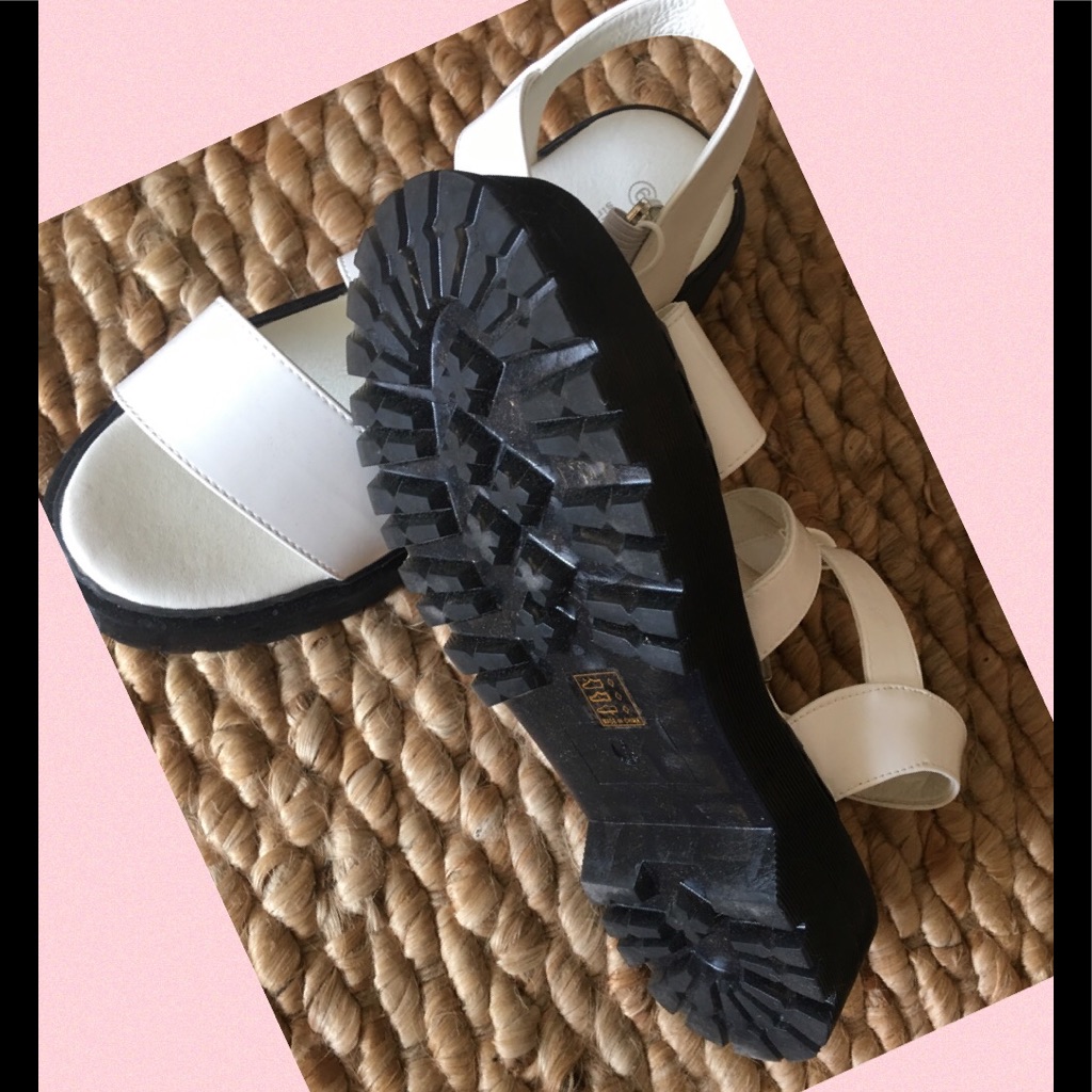 White Daisy Sandals — image 5 of 6
